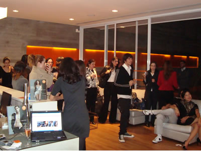 Julia Petit e SkinMax Convida 